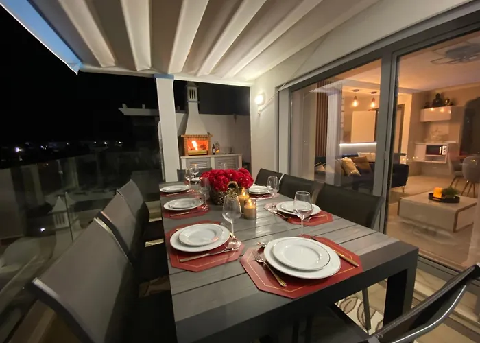 Luxury Beach Apartment