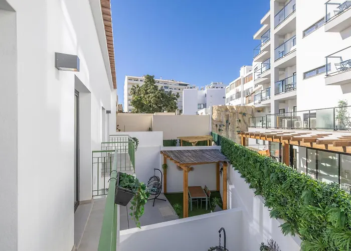 Roots Apartments