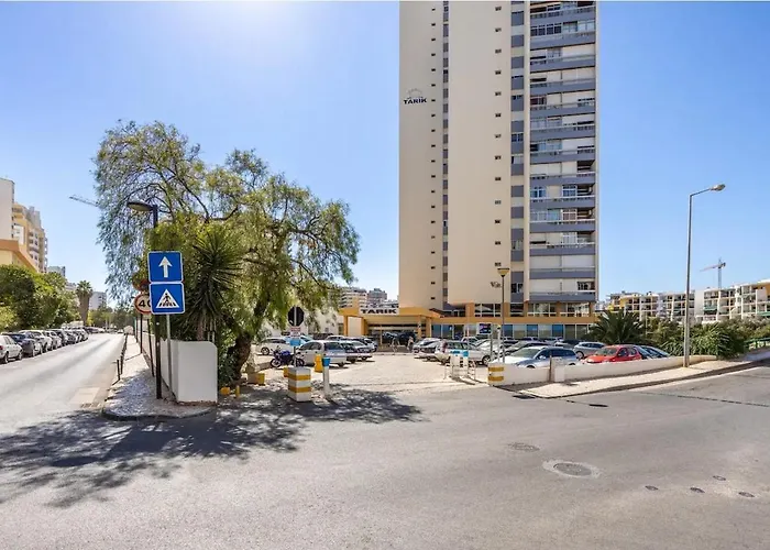 Luxury 1 Min Beach With Sea View, Wifi, Ac, Smarttv