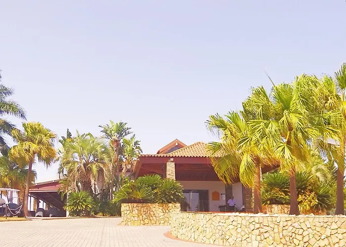 Algarver Iii- Lagoa Vale Da Pinta Golf Apartment, Swim Pool, Near Water Park And Beaches