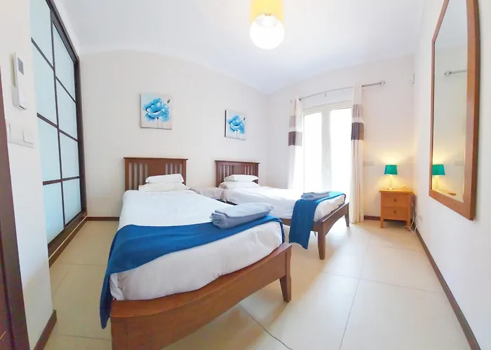 Algarver Iii- Lagoa Vale Da Pinta Golf Apartment, Swim Pool, Near Water Park And Beaches