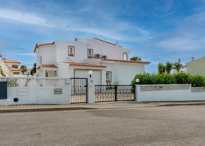 Villa Villa Dos Sonhos V4-Vip Properties By Interhome