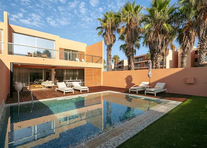 Salgados Premium Beach Villa By Da'Home