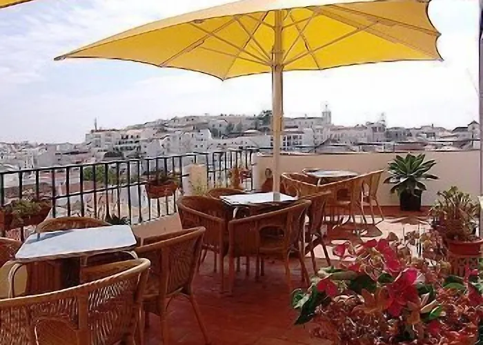 Apartamentos Turisticos Regina Albufeira