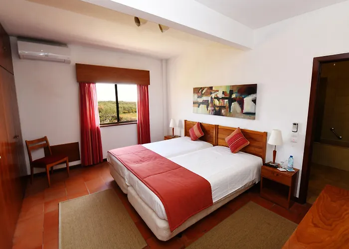 Praia Da Lota Resort - Beachfront Hotel