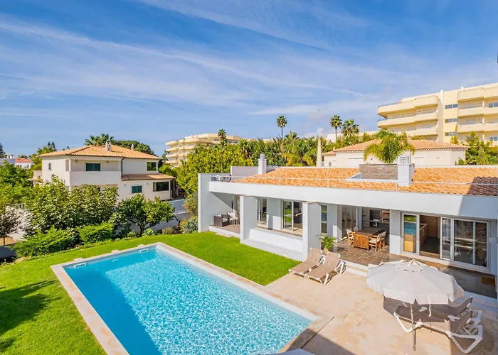 Villa L