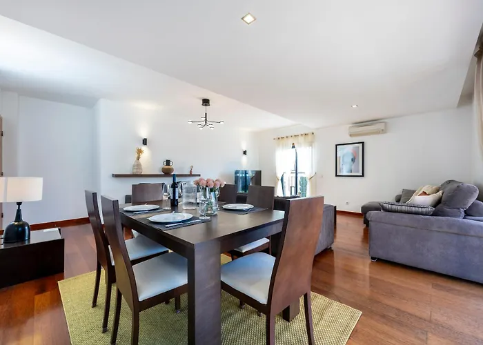 Luz Beach Luxury Apartment