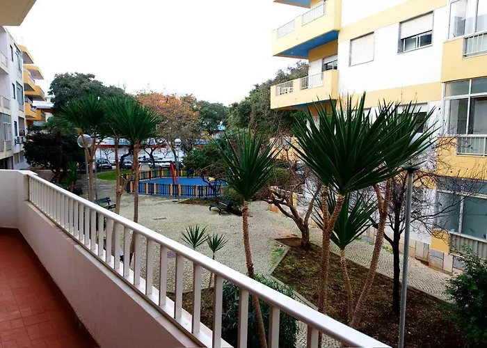 Benamar House