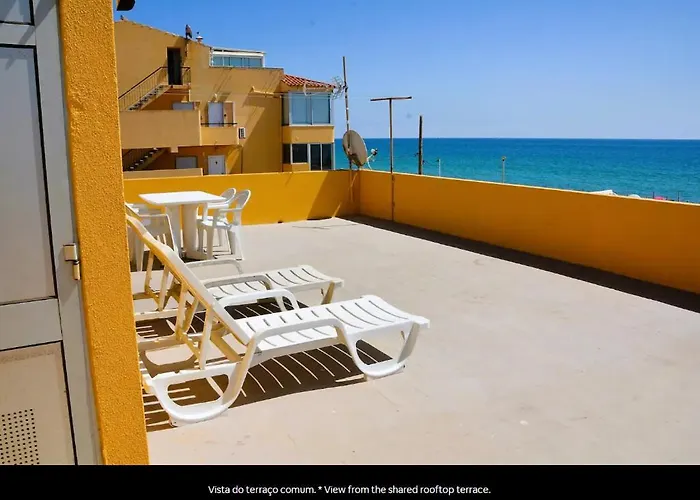 Blife Mariangya Private Rooms At Faro Beach