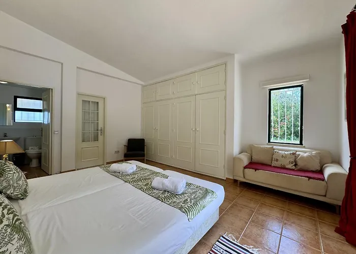 Algarve Country Villa 1 With Pool By Homing