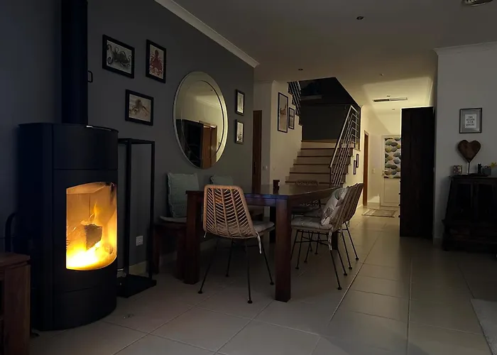 Burgau Sea View, Beach & Pool Villa
