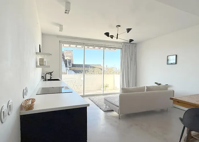 1Br With Panoramic View In Historic Centre Loule