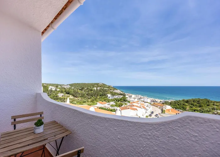 Incredible View- T1 Salema