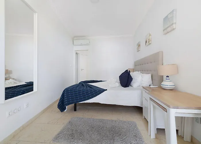 Casa Sunset - Beautiful Apartments In The Centre Of Alvor With Roof Terrace