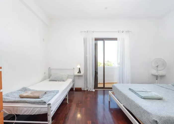 Blife Sun Hostel & Rooms
