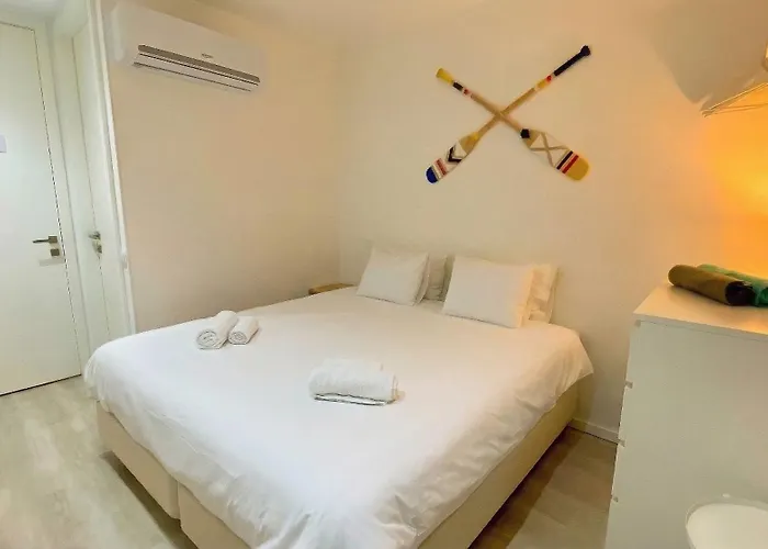 Casa Amarela Guesthouse