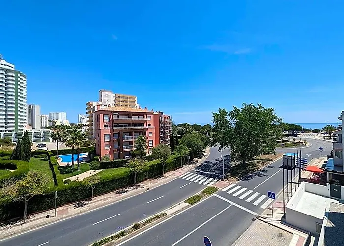 Rochavau Hotel