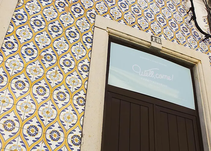 The Tiles House