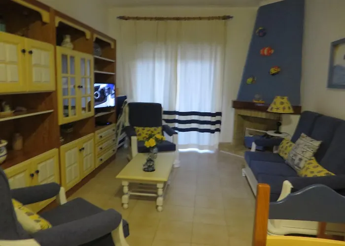 Apt Com Piscina Em Alporchinhos