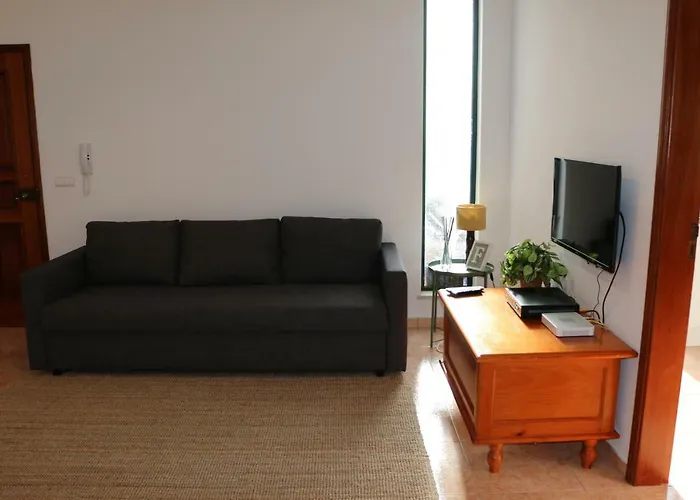 Home4U - Cosy Apartment With Fantastic Terrace