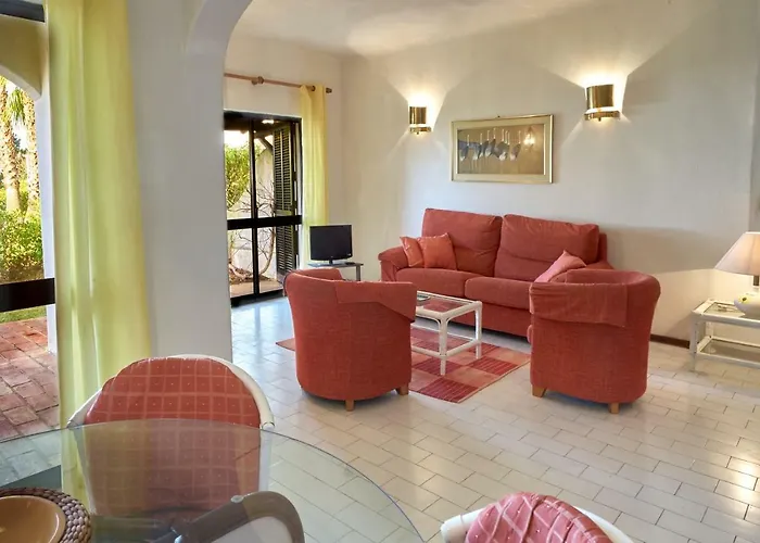 T2 Holiday Cottage Near The Beach C225