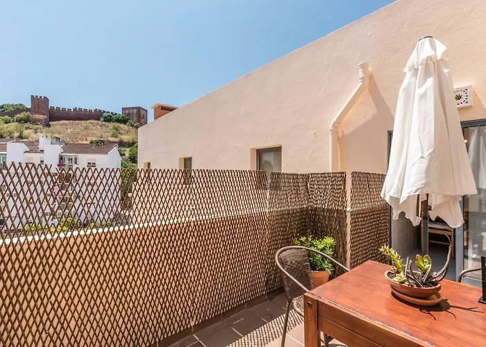 Varanda Do Castelo - Charming Apartment In A Historical Town