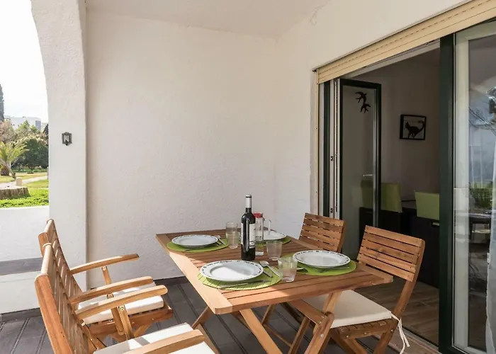 Green Oasis Villa W Parking By Beach By Lovelystay